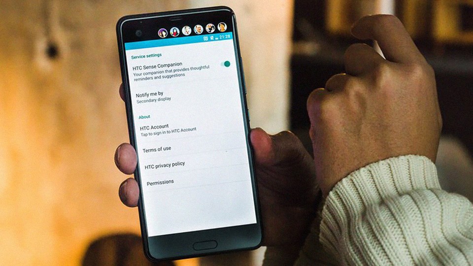 Đang sử dụng smartphone, bạn sẽ không bao giờ bị làm phiền nhờ tính năng này của HTC U Series Đang sử dụng smartphone, bạn sẽ không bao giờ bị làm phiền nhờ tính năng này của HTC U Series