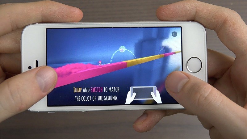 Trải nghiệm Chameleon Run trên Apple iPhone SE Trải nghiệm Chameleon Run trên Apple iPhone SE
