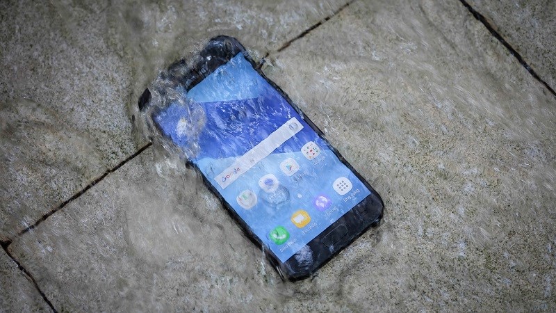 Galaxy A5 và A7 2017 đều được trang bị tính năng chống nước Galaxy A5 và A7 2017 đều được trang bị tính năng chống nước