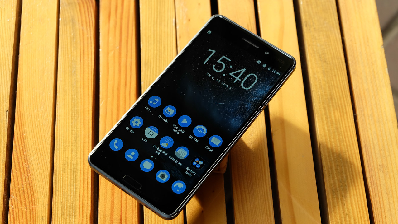 trên tay Nokia 6