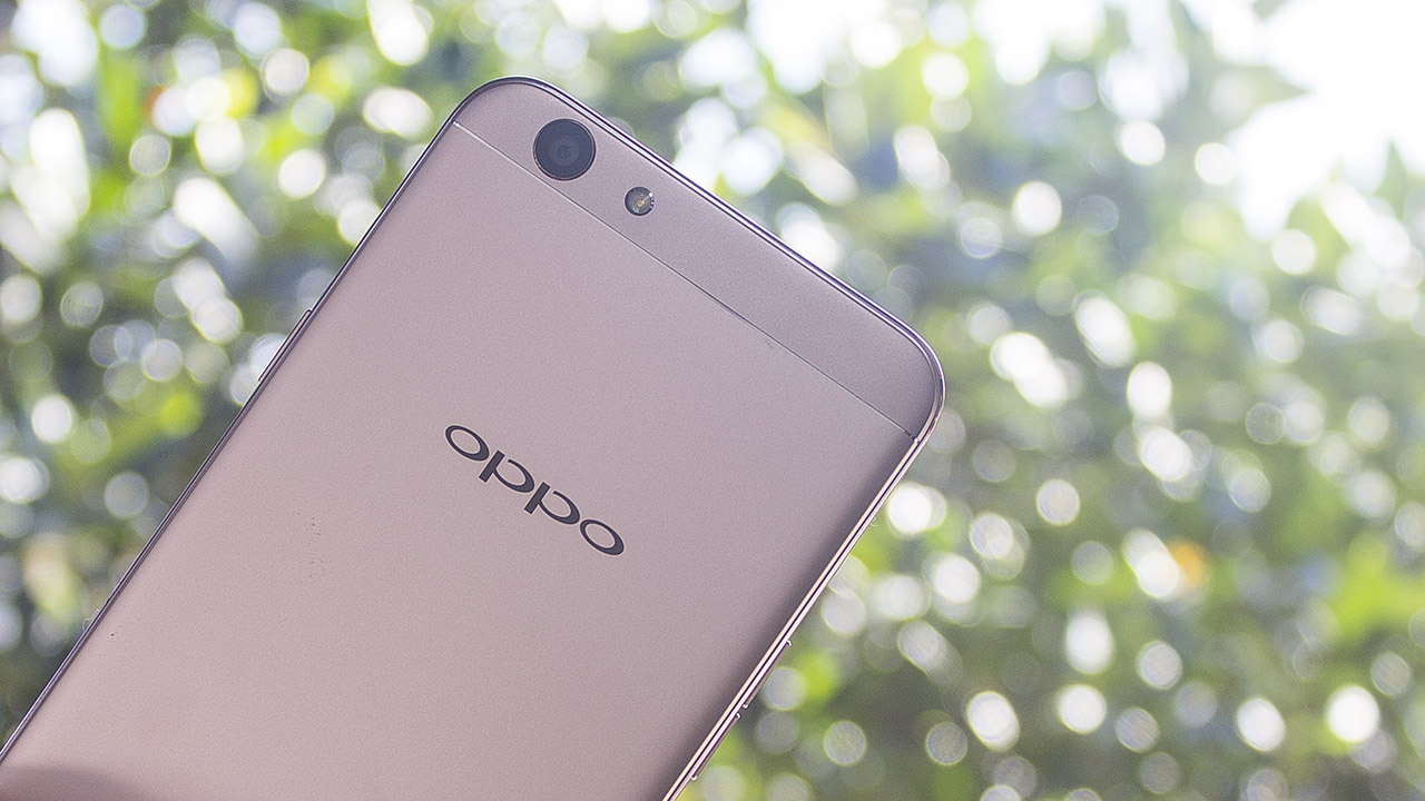 trên tay Oppo F1s 2017 trên tay Oppo F1s 2017