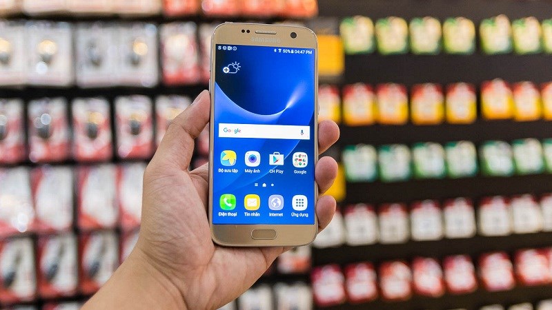 Siêu phẩm Galaxy S7 giảm giá hàng triệu đồng khi mua online