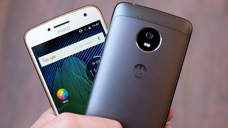 Moto G5 và G5 Plus mặt sau