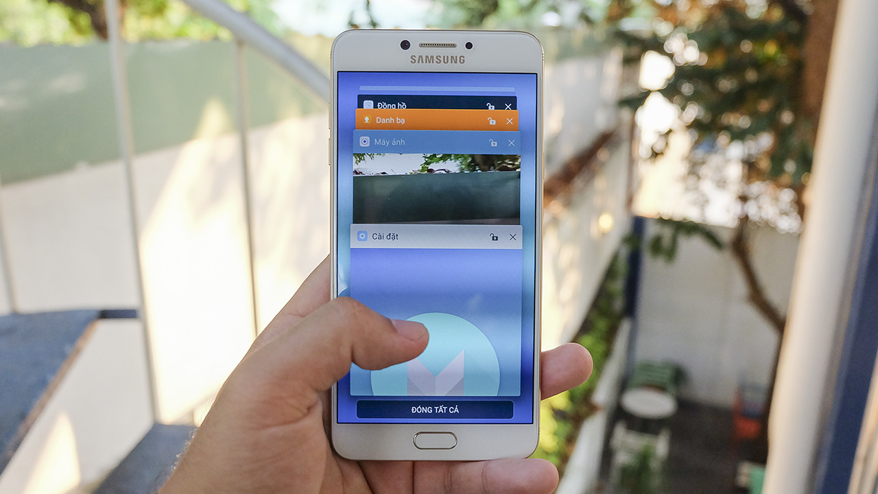 Trên tay galaxy C7 Pro