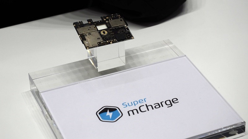 MWC 2017: Meizu trình làng công nghệ sạc nhanh, sạc 19 phút đầy pin 3.000 mAh MWC 2017: Meizu trình làng công nghệ sạc nhanh, sạc 19 phút đầy pin 3.000 mAh