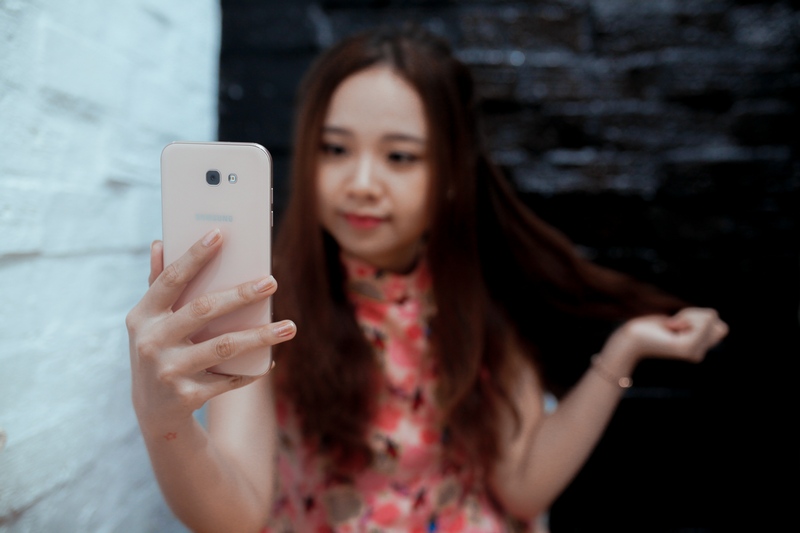 Là con gái thật tuyệt khi bên cạnh Galaxy A 2017 Là con gái thật tuyệt khi bên cạnh Galaxy A 2017