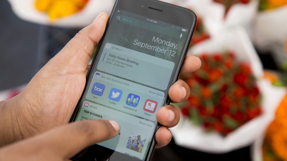 Bản iOS kế tiếp sẽ thay đổi toàn bộ iPhone từ bên trong Bản iOS kế tiếp sẽ thay đổi toàn bộ iPhone từ bên trong
