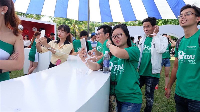 Sự kiện Tech offline trải nghiệm OPPO F3 Plus đang diễn ra Sự kiện Tech offline trải nghiệm OPPO F3 Plus đang diễn ra
