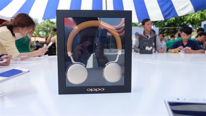 Sự kiện Tech offline trải nghiệm OPPO F3 Plus đang diễn ra Sự kiện Tech offline trải nghiệm OPPO F3 Plus đang diễn ra