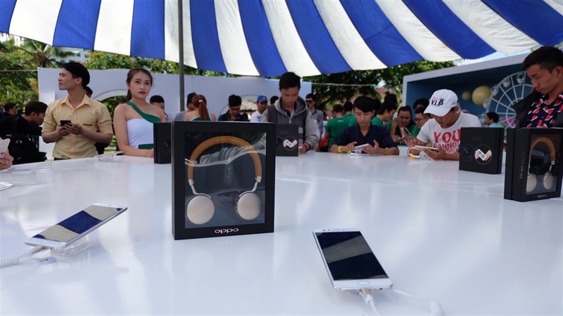 Sự kiện Tech offline trải nghiệm OPPO F3 Plus đang diễn ra Sự kiện Tech offline trải nghiệm OPPO F3 Plus đang diễn ra