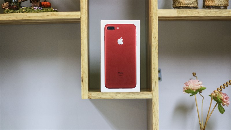 Trên tay iPhone 7 Plus Red Trên tay iPhone 7 Plus Red