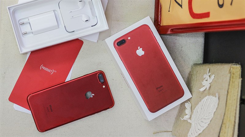 Trên tay iPhone 7 Plus Red Trên tay iPhone 7 Plus Red