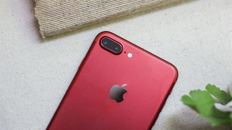 Trên tay iPhone 7 Plus Red Trên tay iPhone 7 Plus Red