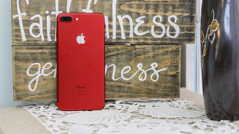 Trên tay iPhone 7 Plus Red Trên tay iPhone 7 Plus Red