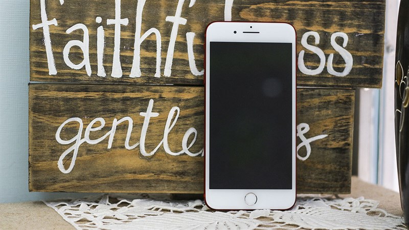 Trên tay iPhone 7 Plus Red Trên tay iPhone 7 Plus Red