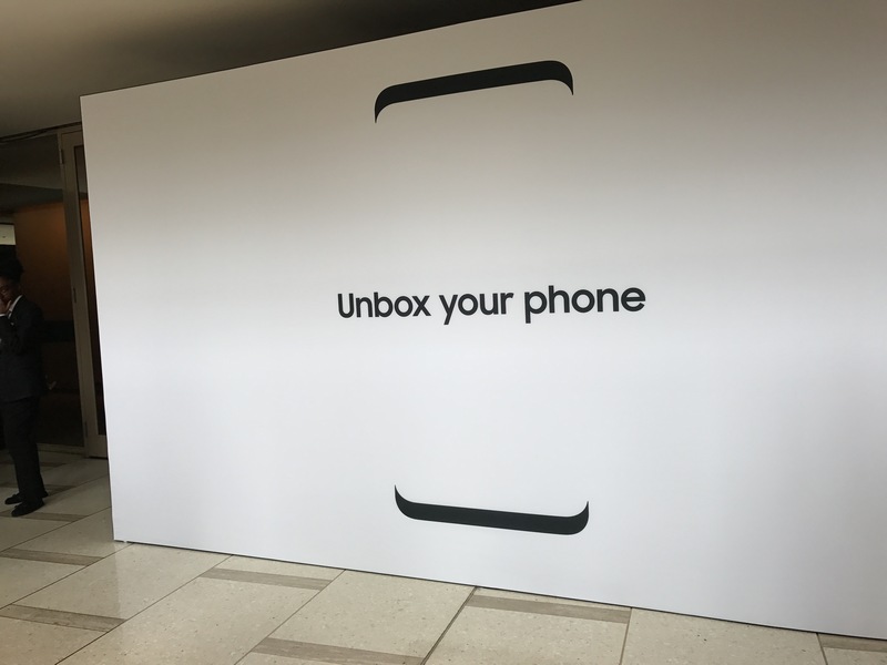 Những hình ảnh đầu tiên tại sự kiện ra mắt Galaxy S8 Những hình ảnh đầu tiên tại sự kiện ra mắt Galaxy S8