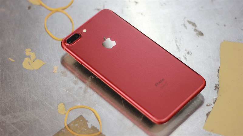 Mở hộp quà tặng và iPhone 7 red chính hãng