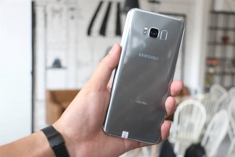 Bộ ảnh trên tay Galaxy S8 Plus đầu tiên tại Việt Nam Bộ ảnh trên tay Galaxy S8 Plus đầu tiên tại Việt Nam