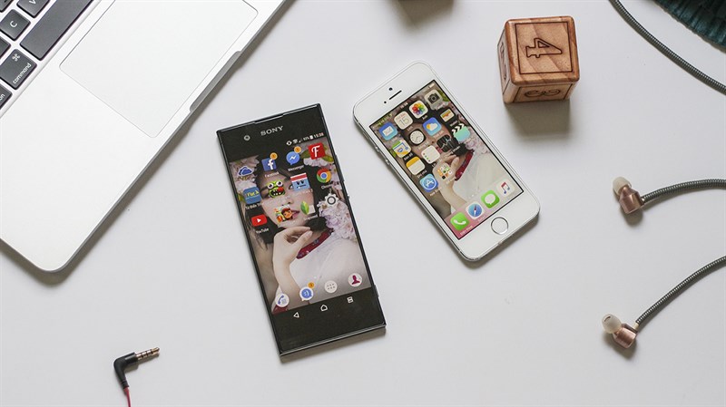 So sánh Xperia XA1 và iPhone 5S So sánh Xperia XA1 và iPhone 5S