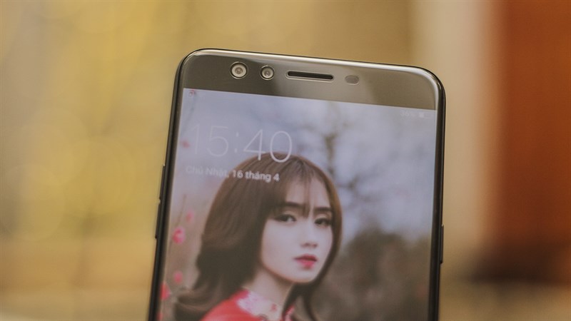 Trên tay Oppo F3 Plus đen nhám