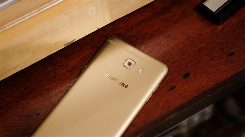 Phân khúc smartphone 10 triệu đang nóng lên nhờ các sản phẩm này Phân khúc smartphone 10 triệu đang nóng lên nhờ các sản phẩm này