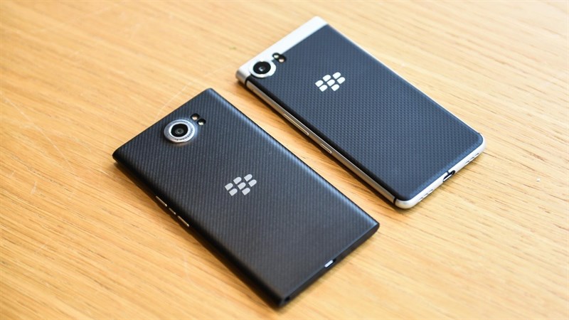 KEYone Vs Priv: Giá trị trong mỗi câu chuyện KEYone Vs Priv: Giá trị trong mỗi câu chuyện