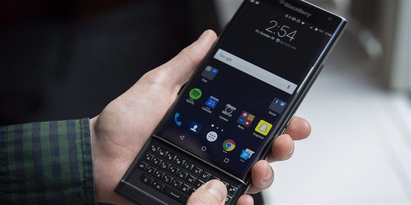 KEYone Vs Priv: Giá trị trong mỗi câu chuyện KEYone Vs Priv: Giá trị trong mỗi câu chuyện