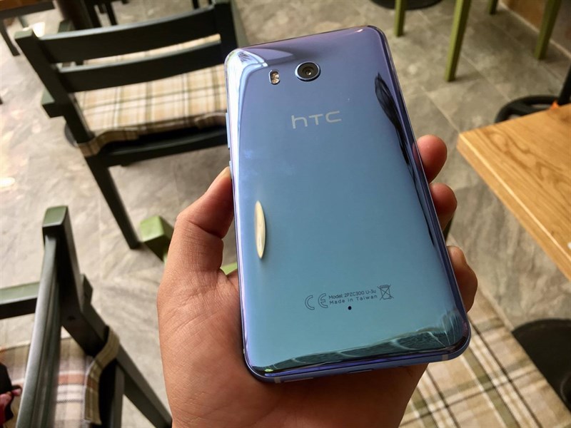 Hình ảnh HTC U11 chính hãng tại Team Tin tức Thế giới di động Hình ảnh HTC U11 chính hãng tại Team Tin tức Thế giới di động