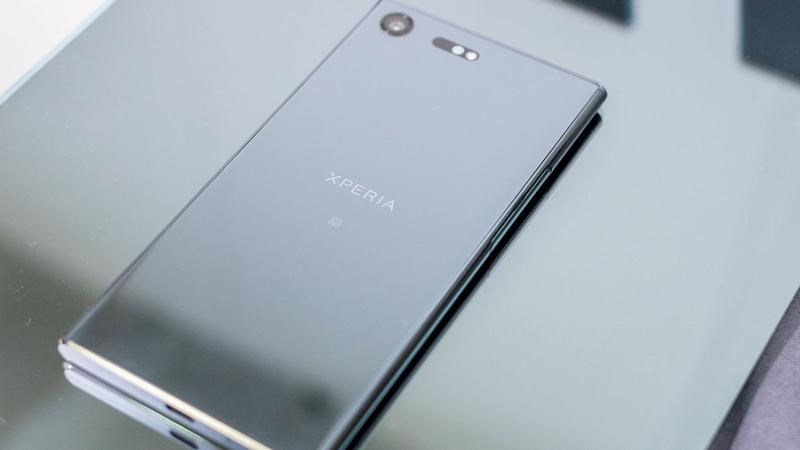 Xperia XZ Premium Dual hỗ trợ 2 thẻ nhớ và thẻ nhớ SD