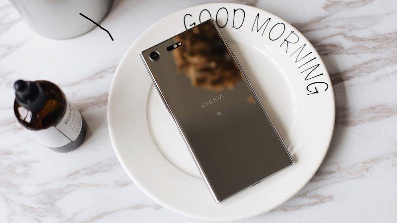 Sony Xperia XZ Premium phiên bản bạc