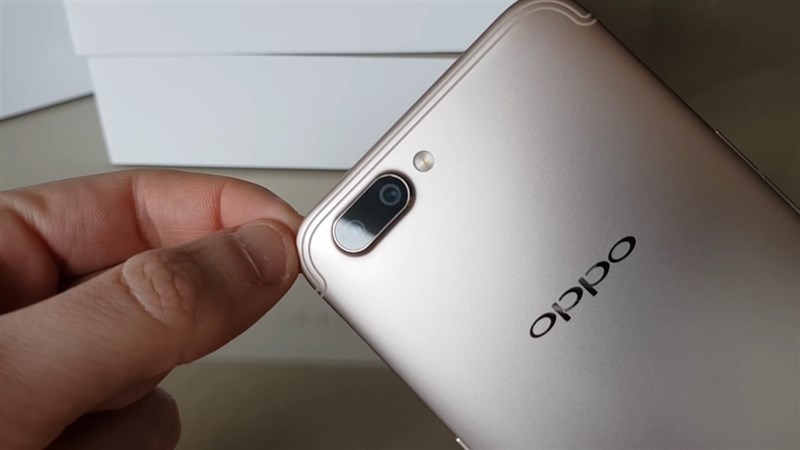 Oppo R11