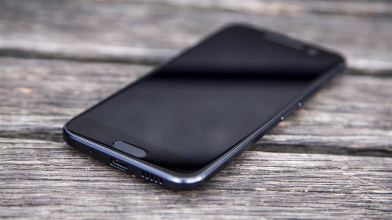 So sánh HTC U11 HTC 10