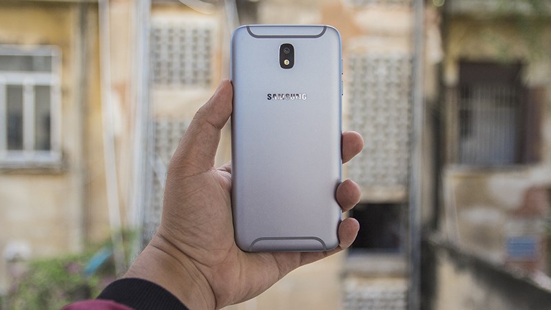 Galaxy J7 Pro Galaxy J7 Pro