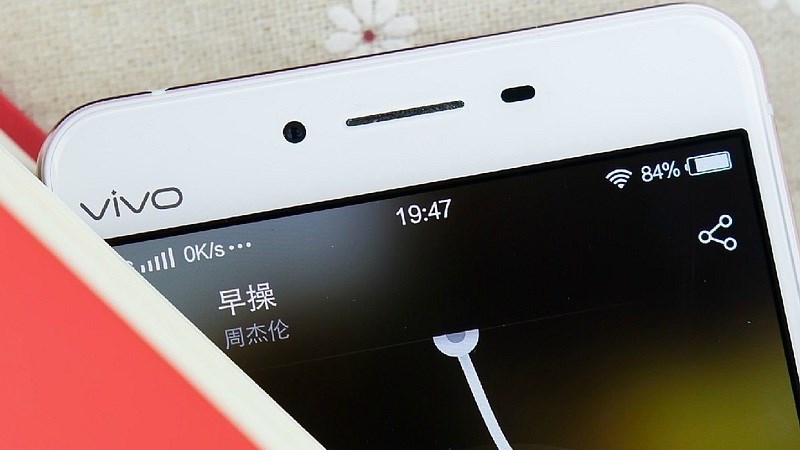 Vivo mới là hãng đầu tiên tung smartphone có cảm biến vân tay nhúng trong màn hình Vivo mới là hãng đầu tiên tung smartphone có cảm biến vân tay nhúng trong màn hình