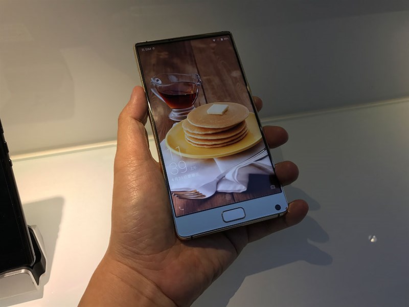 Elephone S8 với thiết kế đẹp như Mi MIX, màn hình 2K, camera 21MP lộ thêm màu vàng bóng bẩy