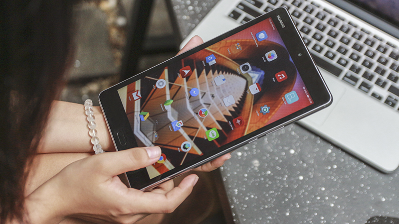 Trên tay Huawei MediaPad M3 Lite Trên tay Huawei MediaPad M3 Lite