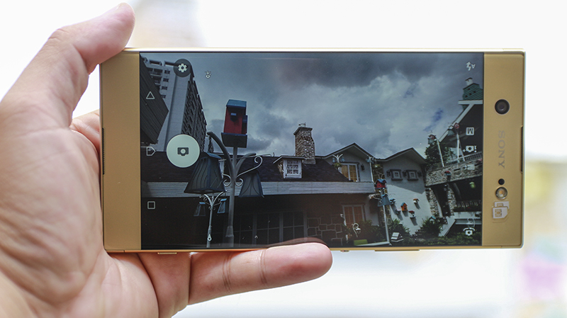 Trên tay Xperia XA1 Ultra Trên tay Xperia XA1 Ultra