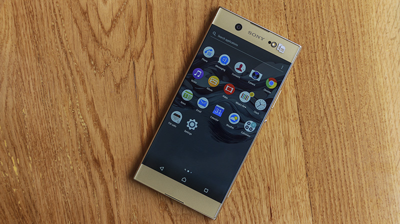 Trên tay Xperia XA1 Ultra Trên tay Xperia XA1 Ultra