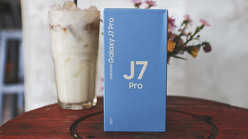 Trên tay Galaxy J7 Pro Trên tay Galaxy J7 Pro