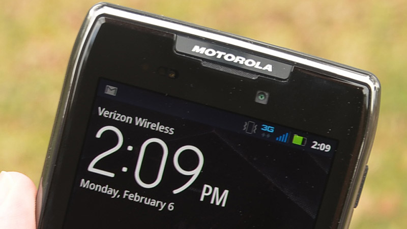 Motorola Droid Razr XT912 là smartphone đầu tiên của Shannon Liao Motorola Droid Razr XT912 là smartphone đầu tiên của Shannon Liao