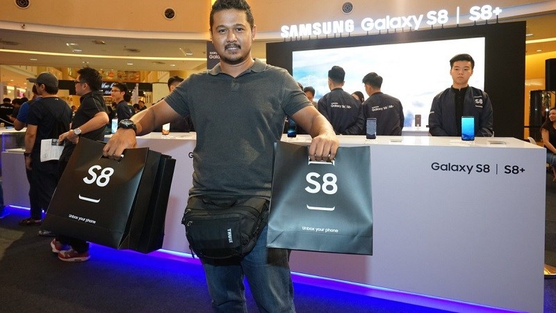 Samsung đạt lợi nhuận cao kỷ lục trong quý 2/2017, nhờ công không nhỏ từ Galaxy S8 Samsung đạt lợi nhuận cao kỷ lục trong quý 2/2017, nhờ công không nhỏ từ Galaxy S8