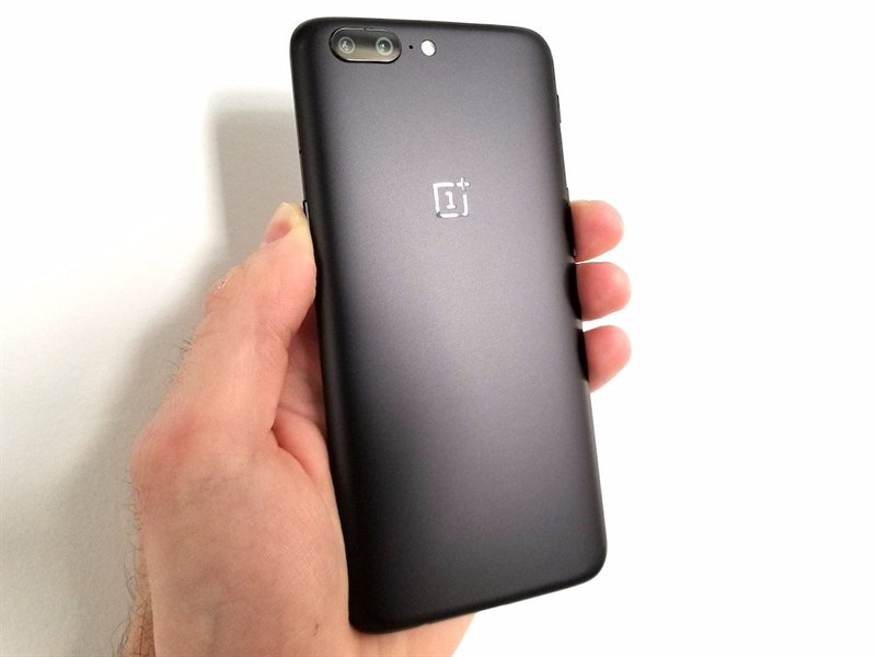 Giá OnePlus 5 Giá OnePlus 5