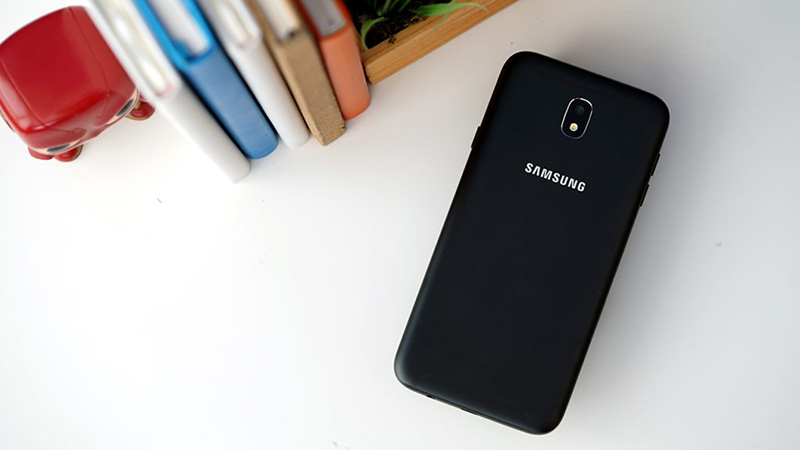 Top 3 smartphone bán chạy nhất TGDĐ, Galaxy J7 Prime không còn dẫn đầu Top 3 smartphone bán chạy nhất TGDĐ, Galaxy J7 Prime không còn dẫn đầu
