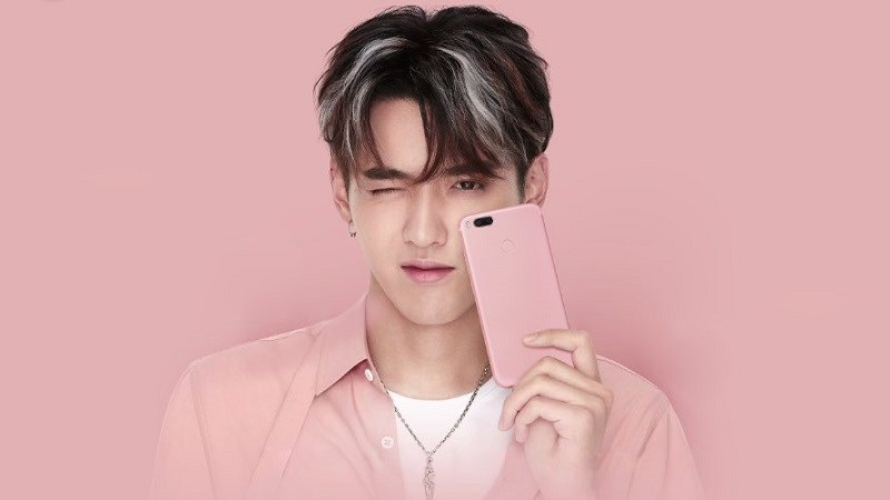 Video quảng cáo Xiaomi Mi 5X đầy màu sắc với sự góp mặt của Nam thần Kris Video quảng cáo Xiaomi Mi 5X đầy màu sắc với sự góp mặt của Nam thần Kris