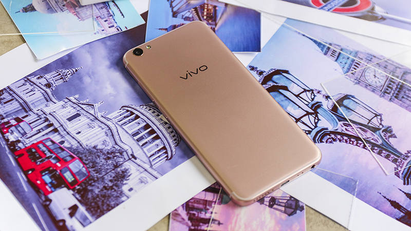 Trên tay Vivo V5S Trên tay Vivo V5S