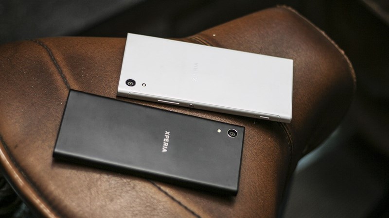 Đọ dáng 4 smartphone tầm trung Đọ dáng 4 smartphone tầm trung