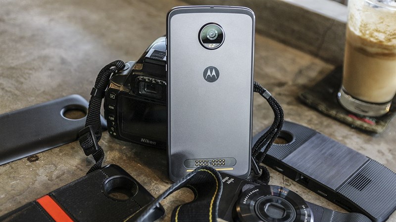 Đánh giá chi tiết Moto Z2 Play Đánh giá chi tiết Moto Z2 Play