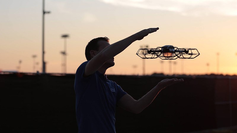 Intel đã từng lập kỷ lục với màn diễn của 500 chiếc drone Intel đã từng lập kỷ lục với màn diễn của 500 chiếc drone