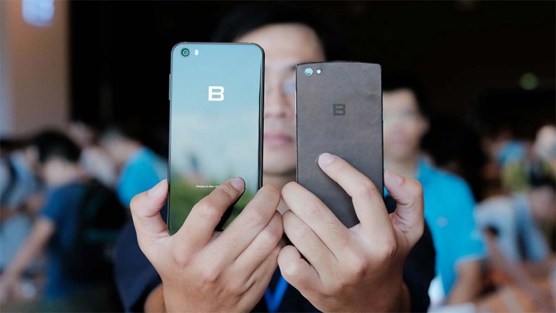 Cộng đồng mạng đang nói gì về BPhone 2017 của Bkav? Cộng đồng mạng đang nói gì về BPhone 2017 của Bkav?