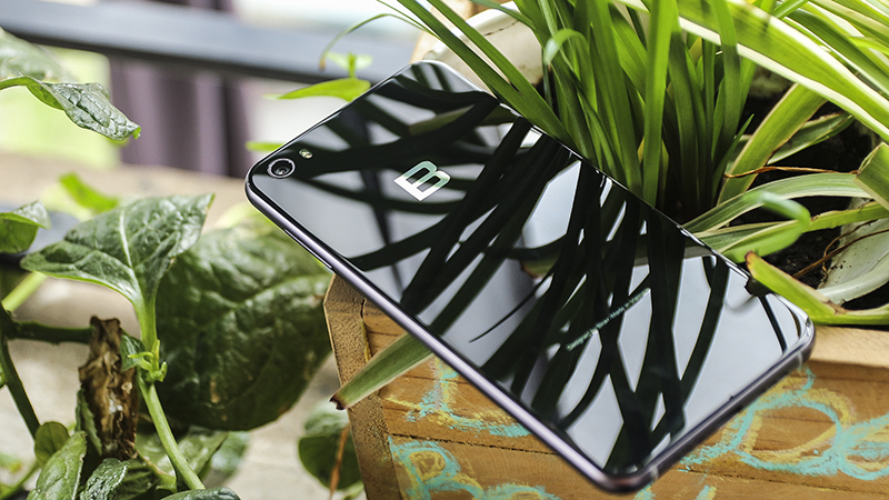 Xài Bphone 2 tôi thấy thích hơn xài iPhone Xài Bphone 2 tôi thấy thích hơn xài iPhone